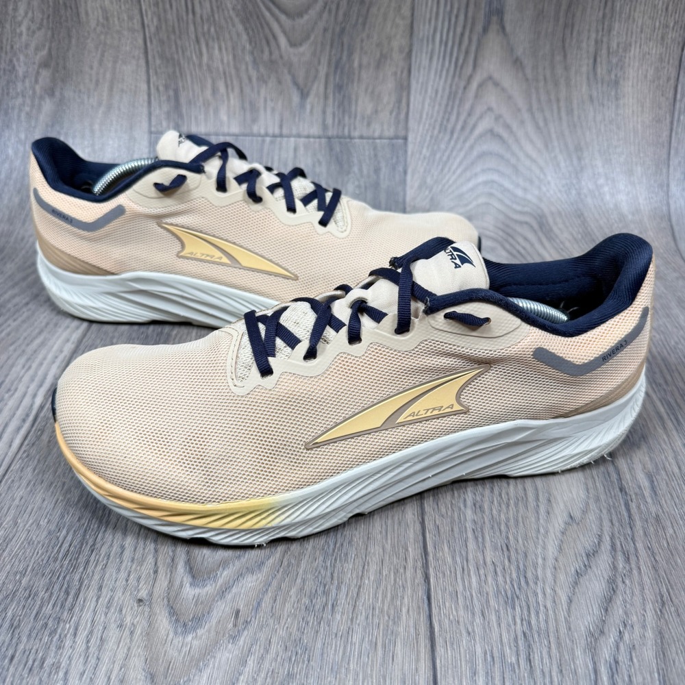 Altra Rivera 3 Running Shoes Women 9.5 Peach Navy AL0A7R7N921 Road Sneakers